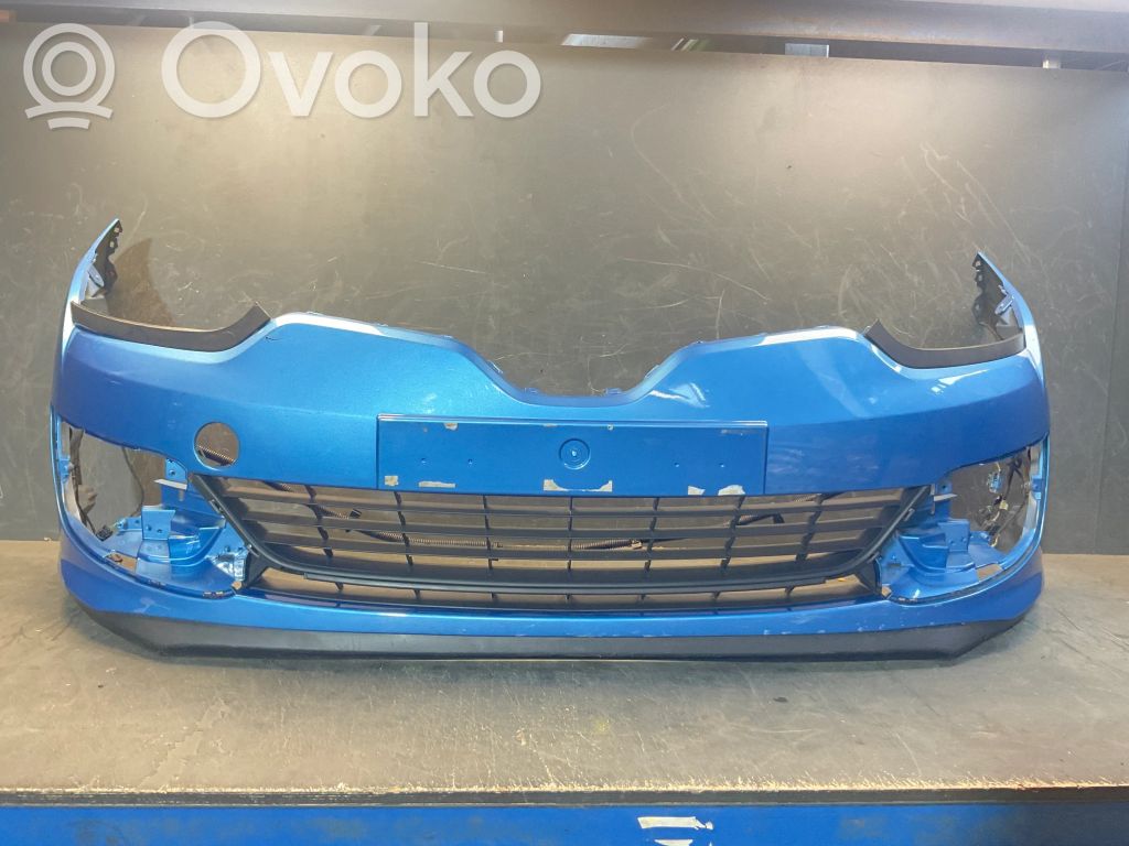 Renault Clio IV Parachoques delantero 