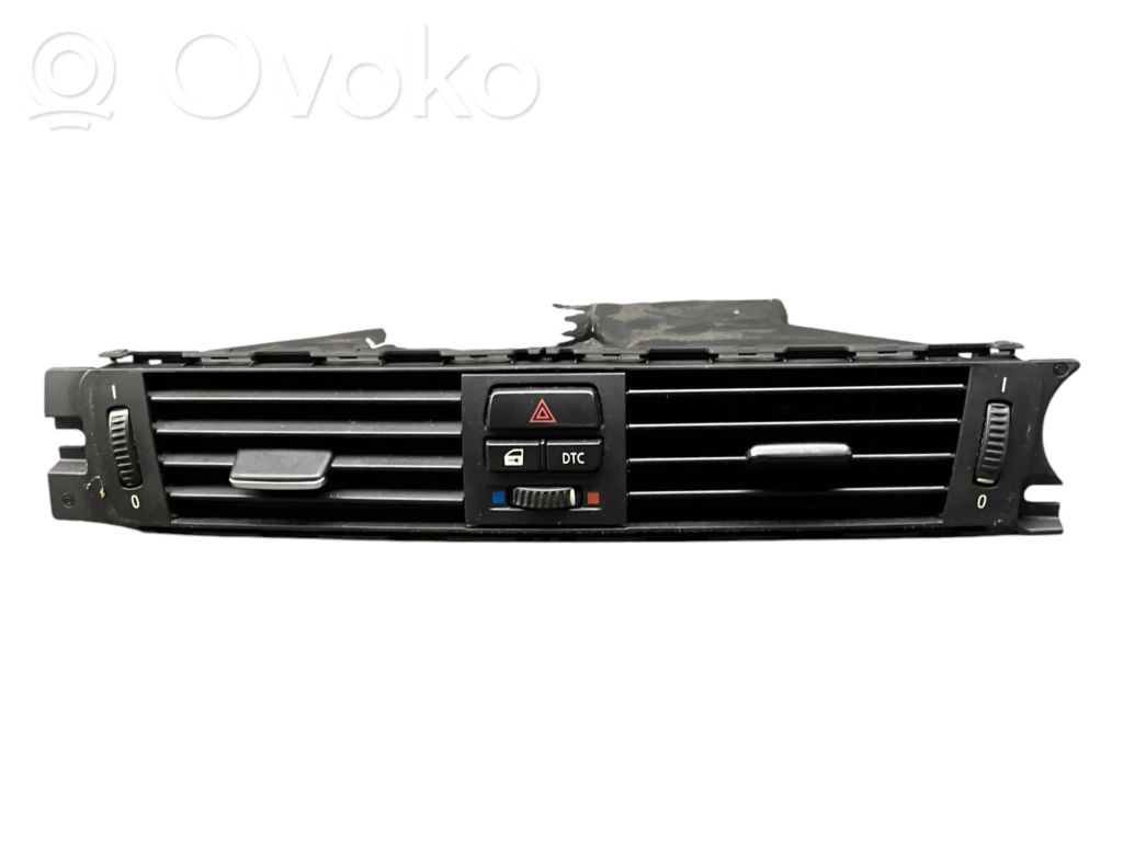 BMW 3 E90 E91 Centrinės oro grotelės 
