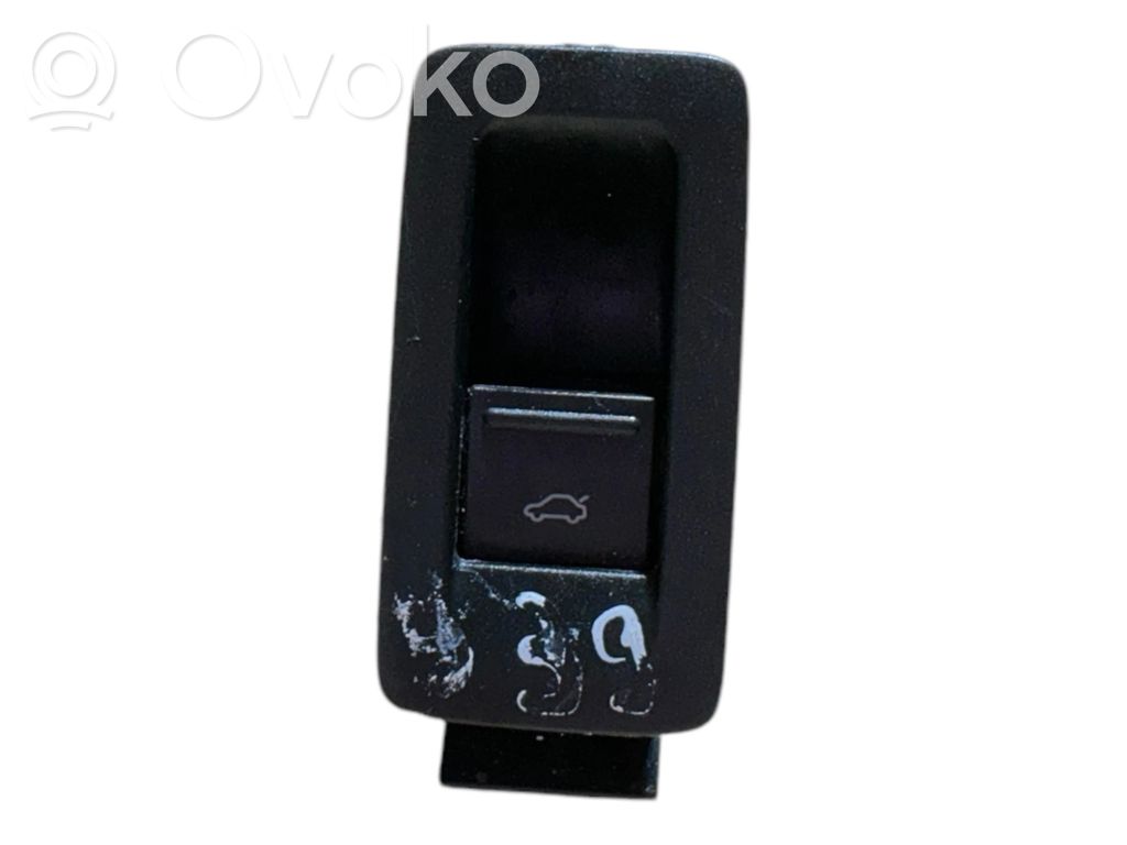 Volkswagen Scirocco Interrupteur / bouton multifonctionnel 