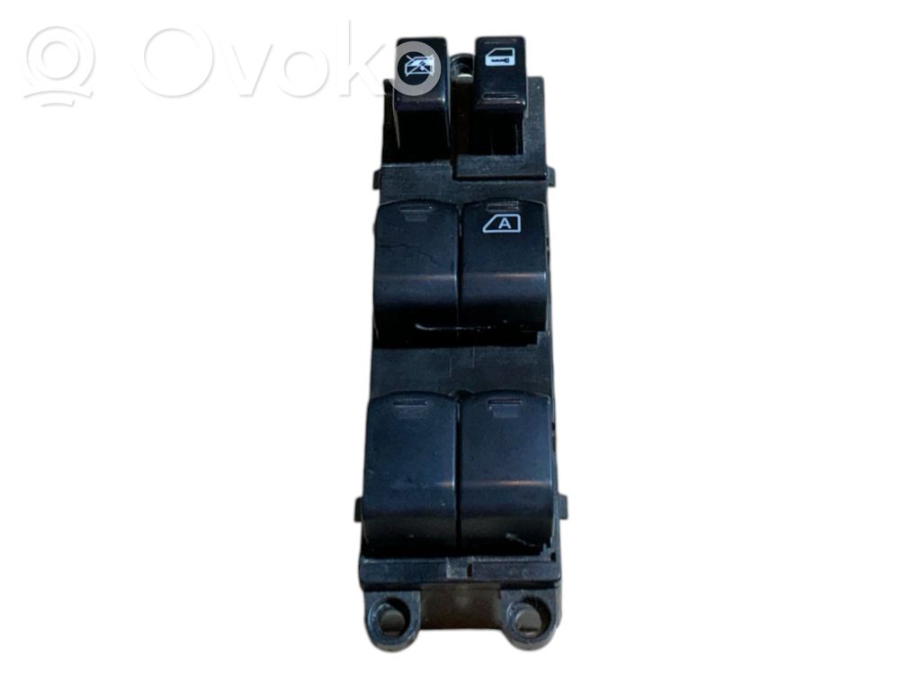 Subaru Forester SH Electric window control switch 