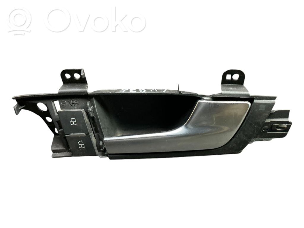 Audi A3 S3 A3 Sportback 8P Front door interior handle 