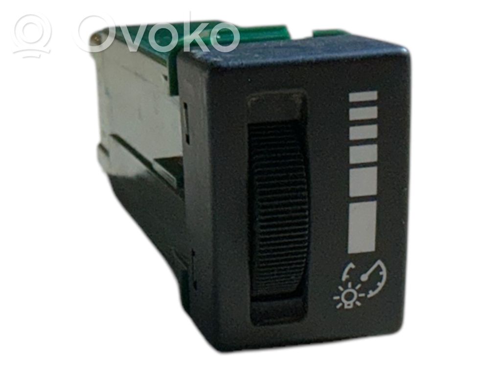 Isuzu D-Max Panel lighting control switch 