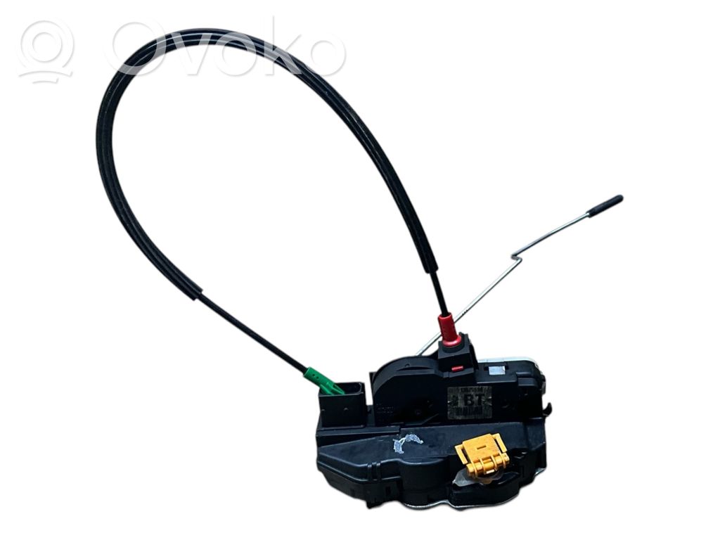 Opel Insignia A Front door lock 