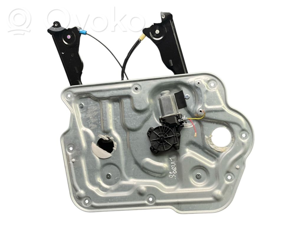 Nissan Qashqai Elektryczny podnośnik szyby drzwi przednich 
