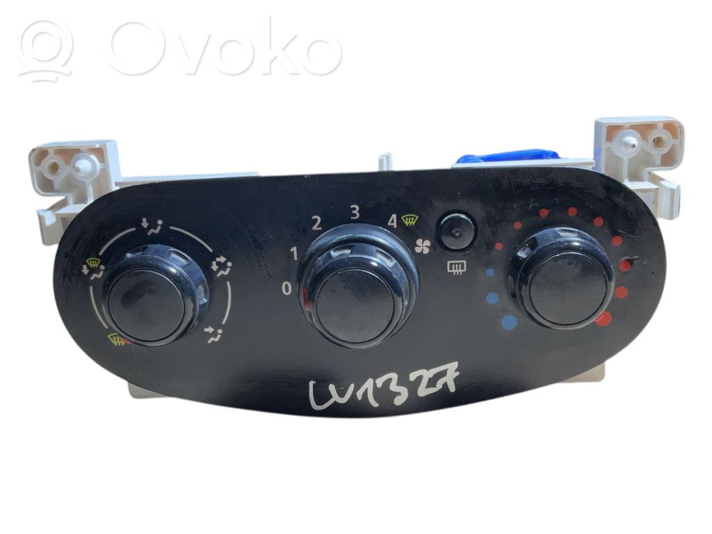 Dacia Logan II Climate control unit 