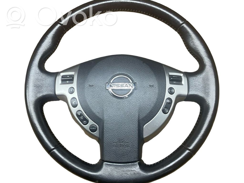 Nissan Qashqai Ohjauspyörä 