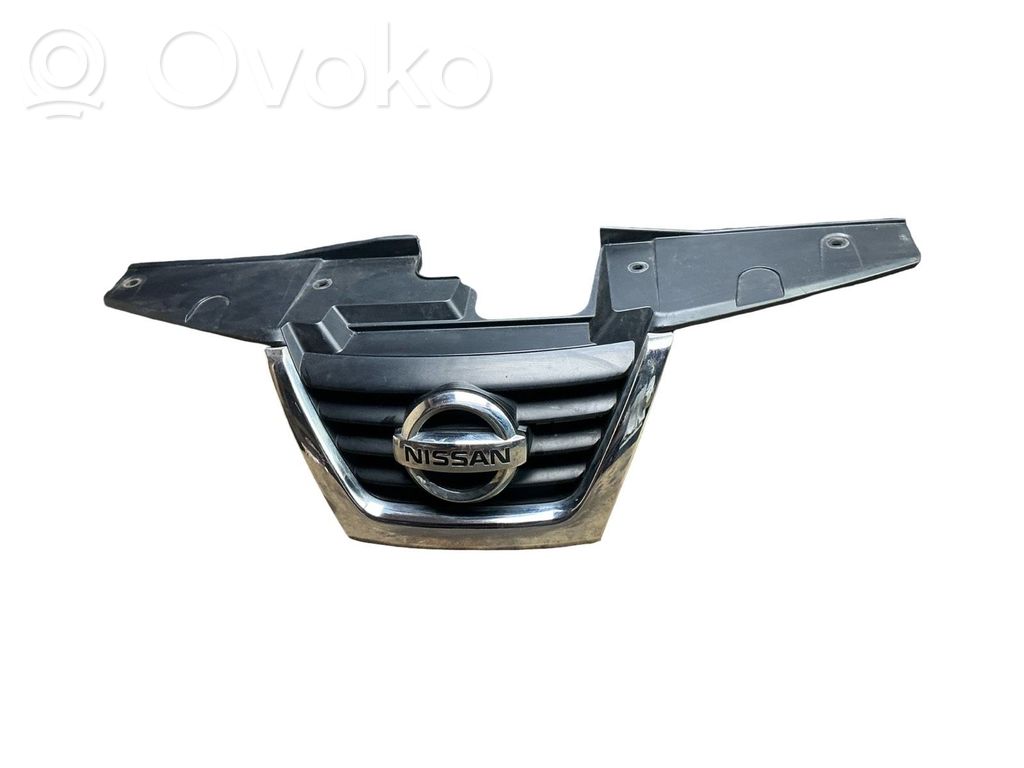 Nissan Juke I F15 Atrapa chłodnicy / Grill 