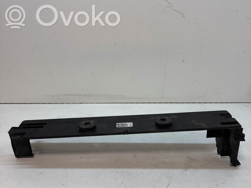 BMW 5 F10 F11 Pannello di supporto del radiatore 