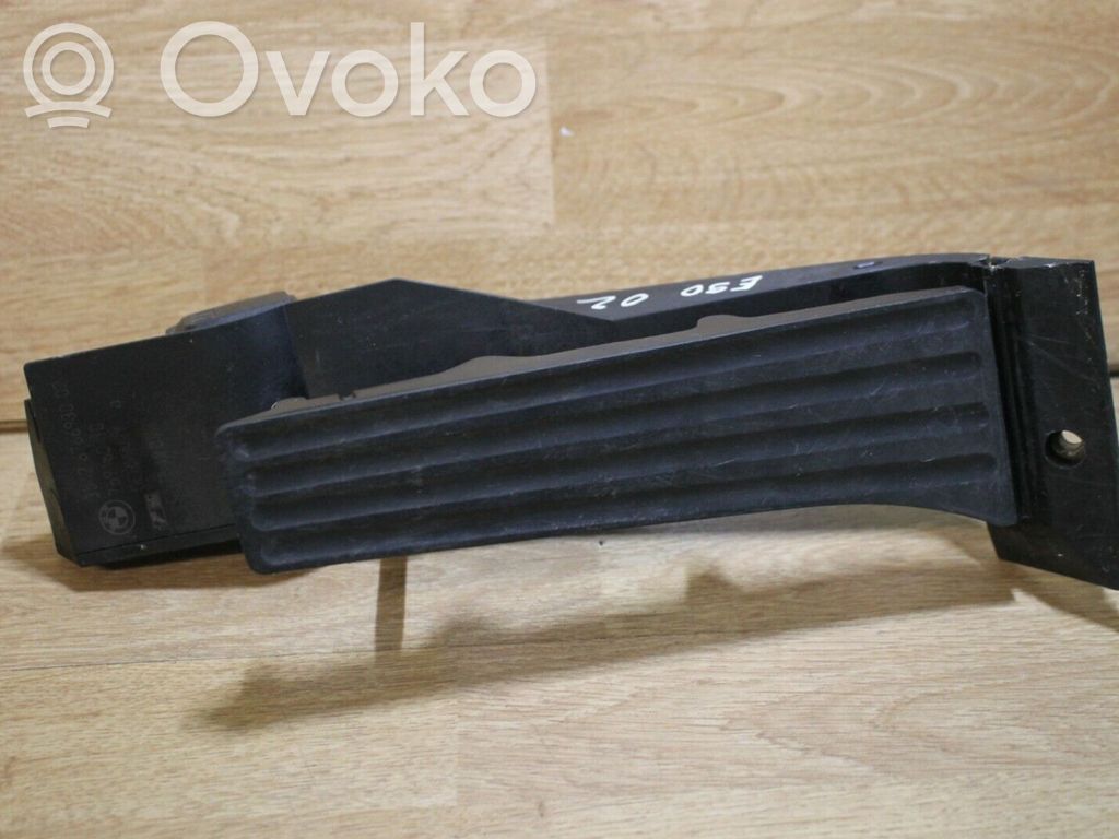 Педаль акселератора   6766930