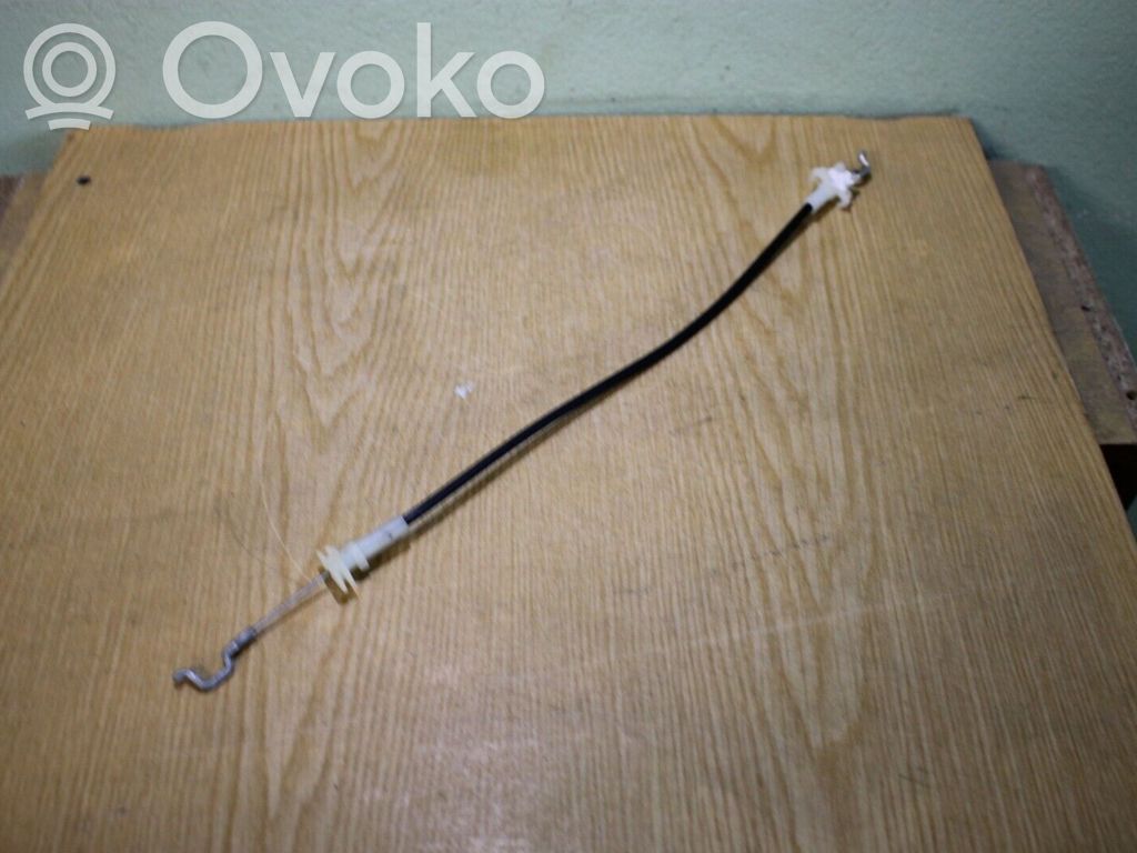 Línea de cable de puerta trasera