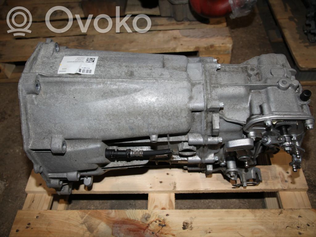 Volkswagen Crafter Cutie viteze manuală cu 6 trepte 
