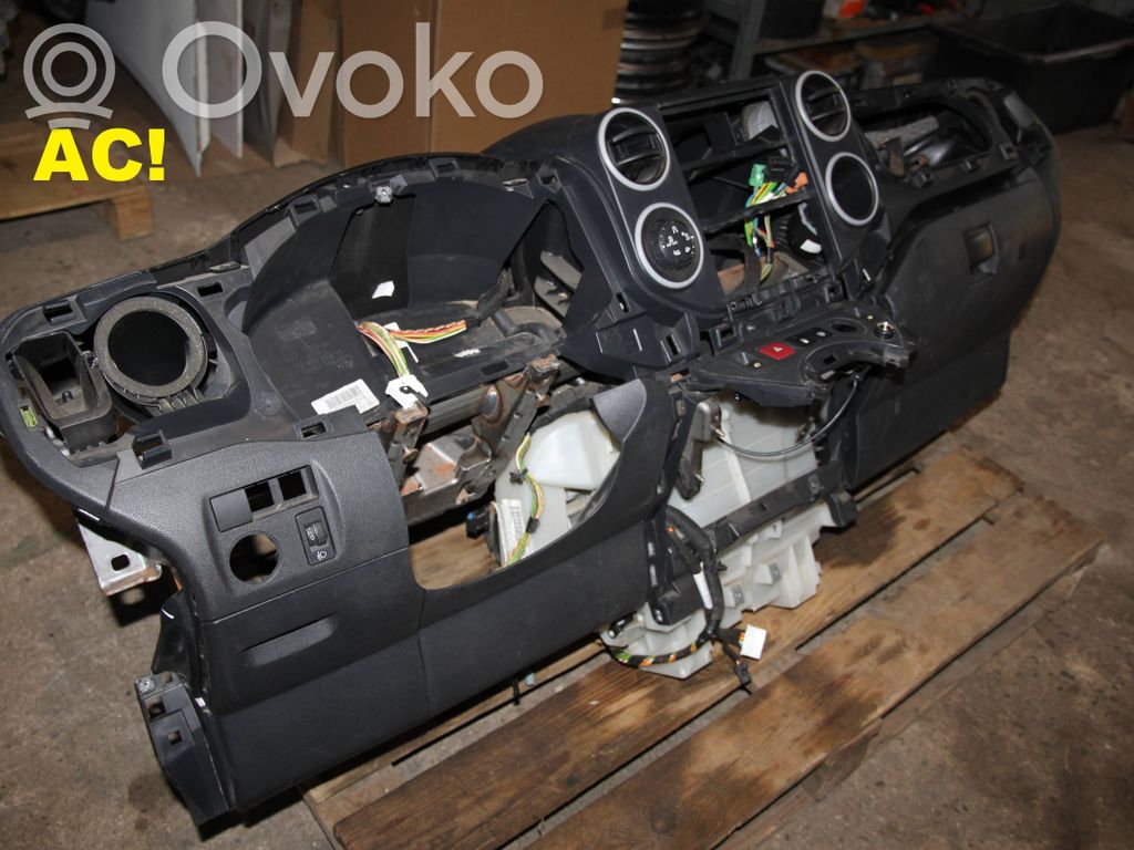 Citroen Berlingo Панель 