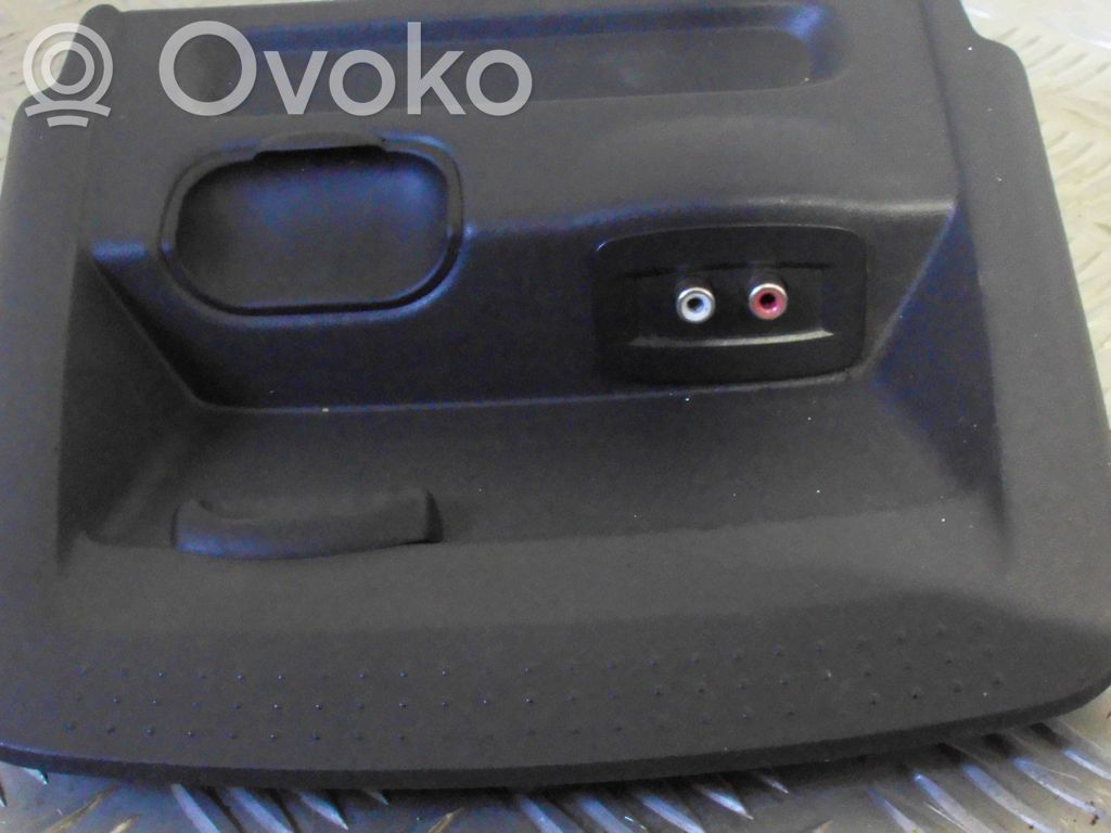 Renault Trafic II (X83) AUX in-socket connector 