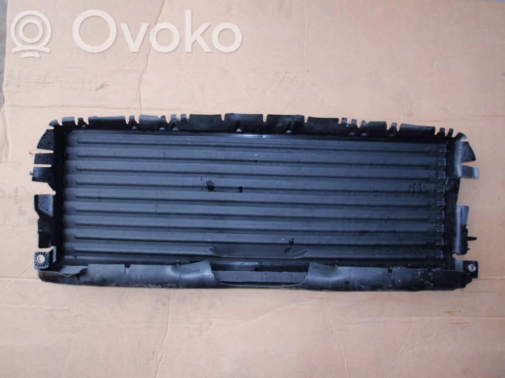 Toyota ProAce Max Radiatorių apdaila 