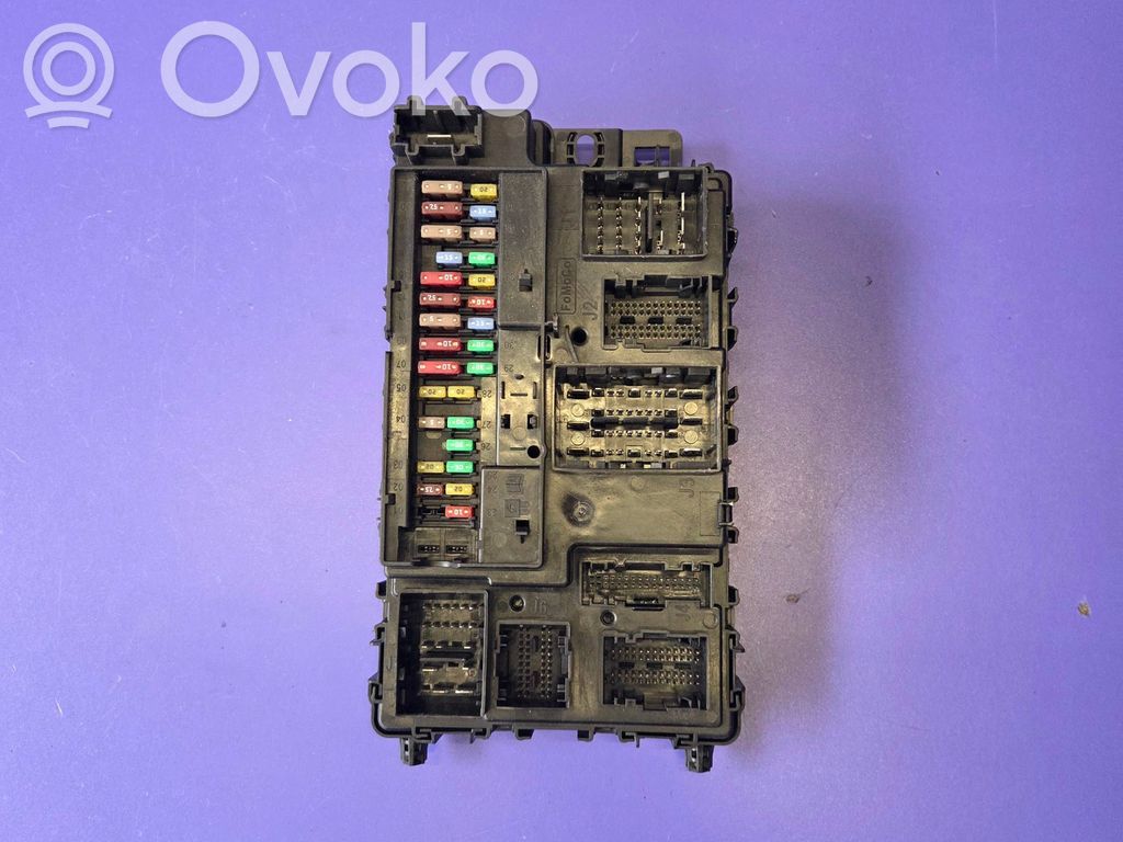 Ford Mondeo MK V Skrzynka bezpieczników / Komplet 