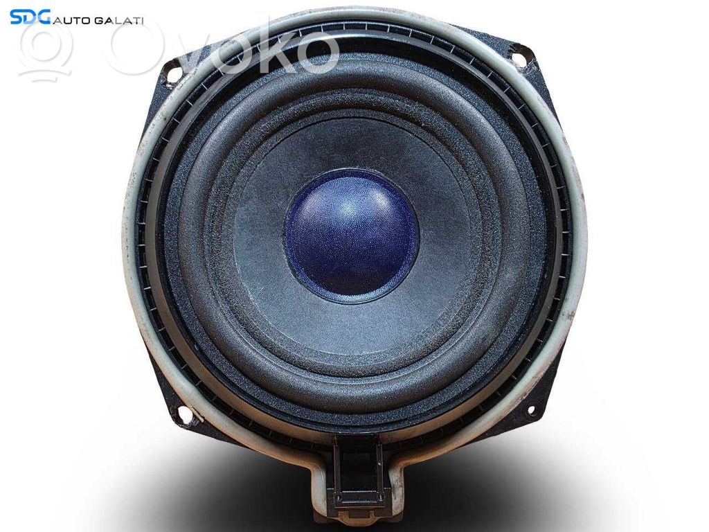 BMW 1 E81 E87 Altavoz subwoofer 