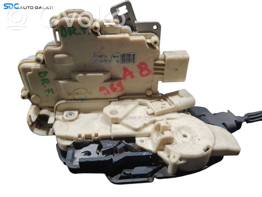 Audi A8 S8 D3 4E Front door lock 