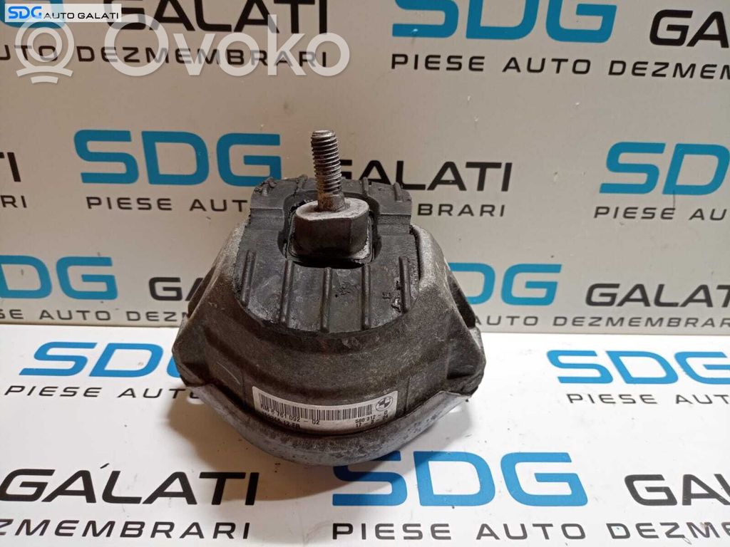 Engine mounting bracket   676109202