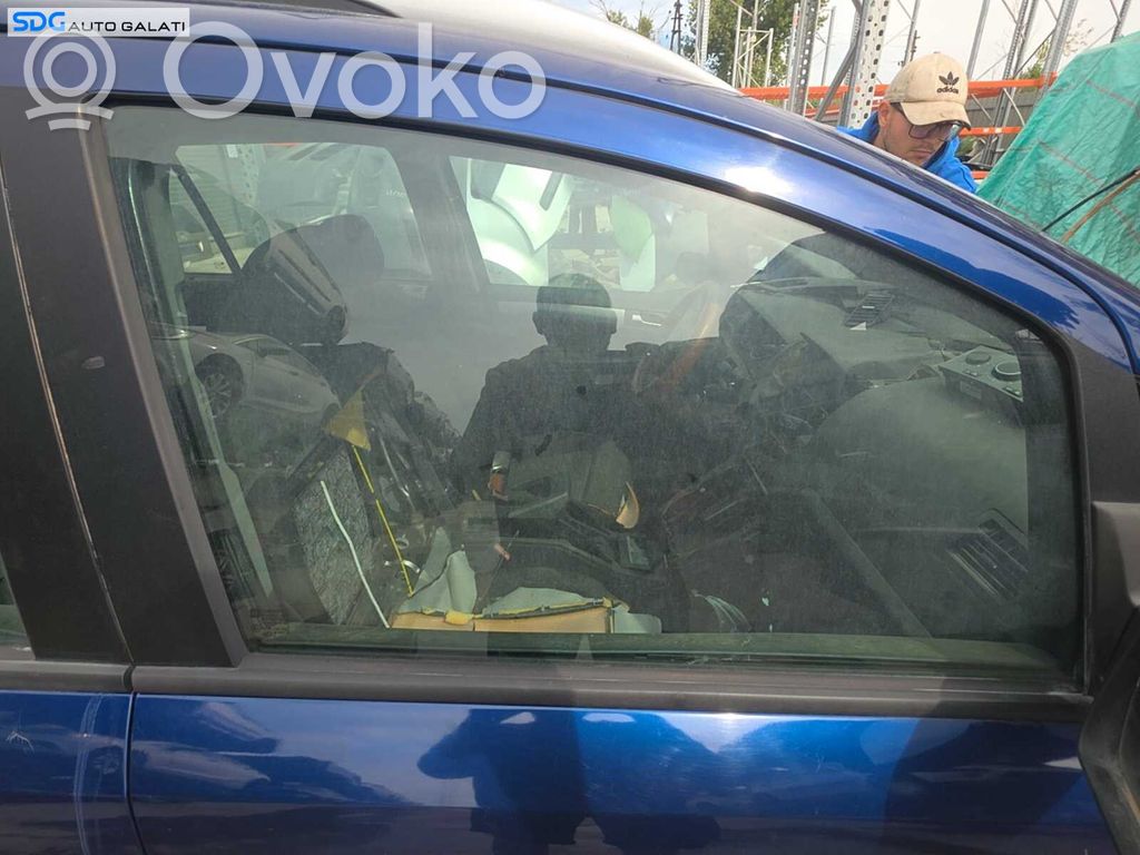 Opel Zafira B Vetro del finestrino della portiera anteriore - quattro porte