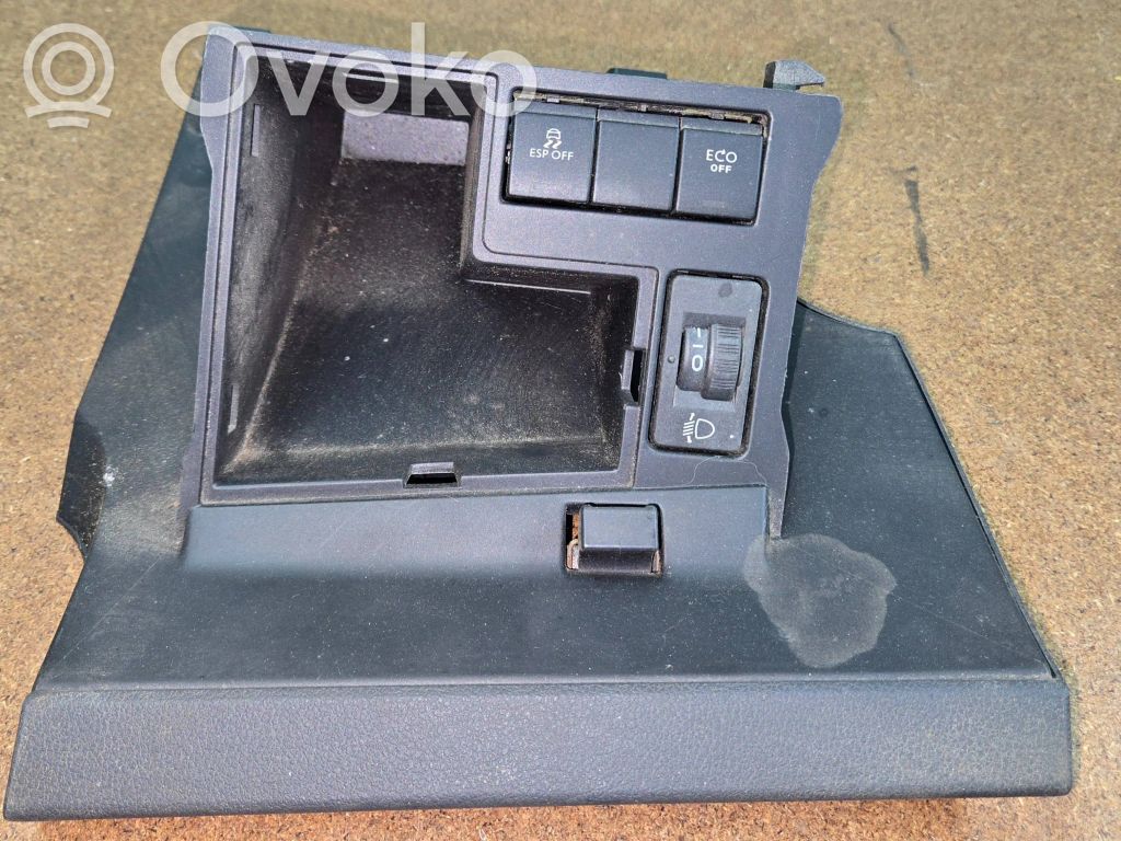 Peugeot 508 Glove box 