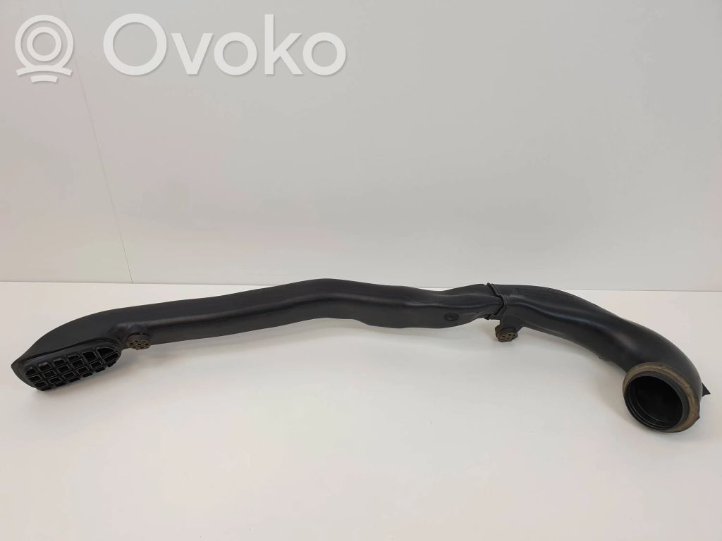 BMW 5 E39 Air intake hose/pipe 