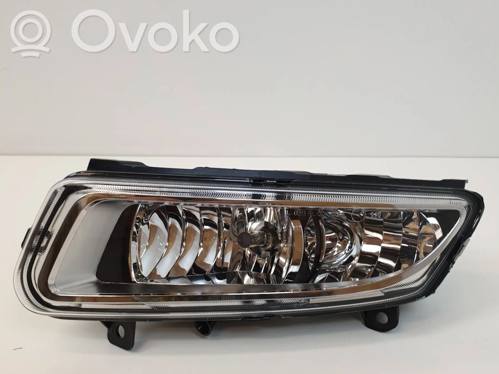 Volkswagen Polo V 6R Światło przeciwmgłowe przednie 