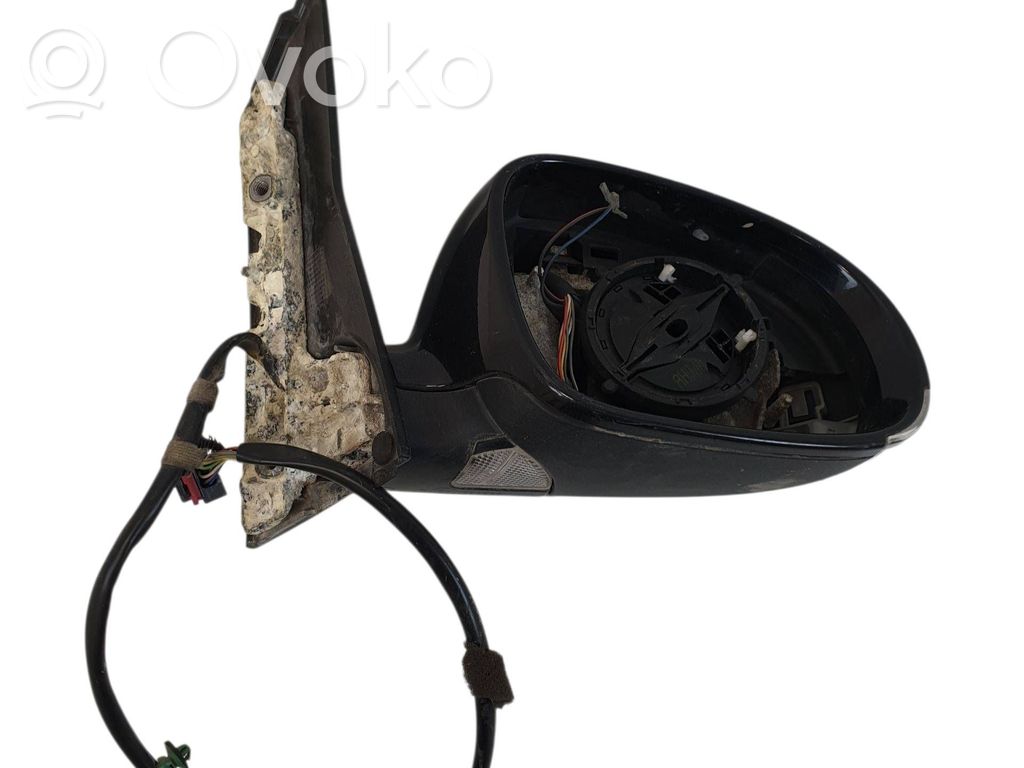 Volkswagen Golf Plus Front door electric wing mirror 