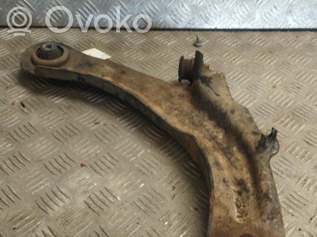 Renault Megane II Dolny wahacz przedni 
