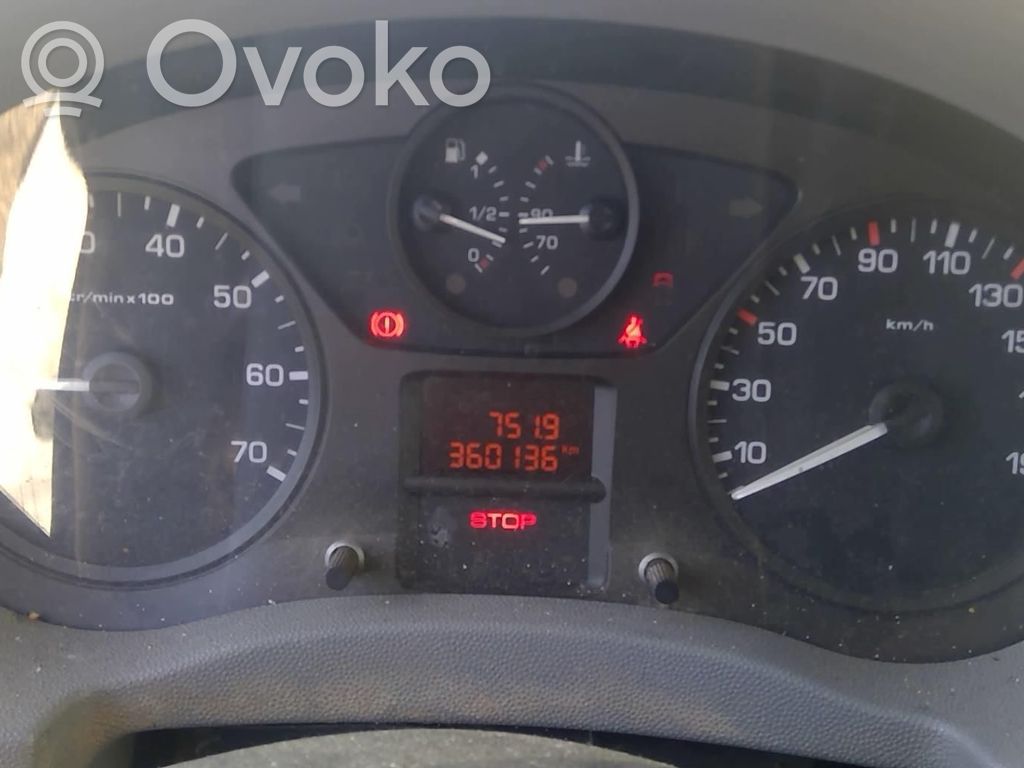 Speedometer (instrument cluster)