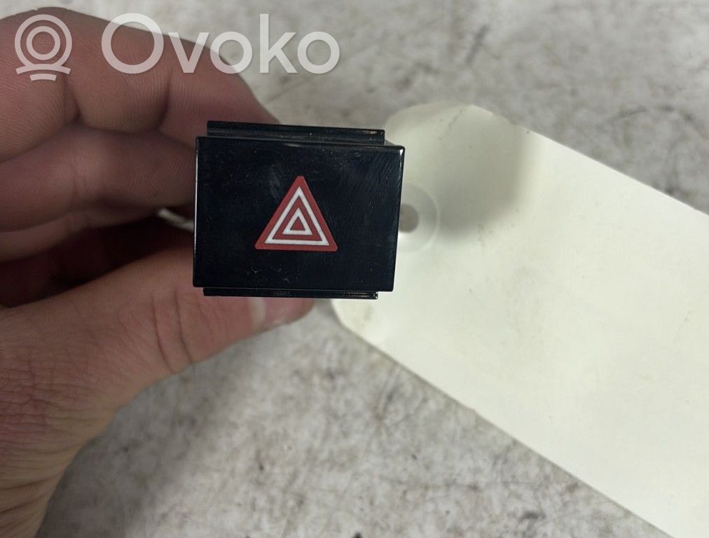 DS Automobiles 4 II Hazard light switch 