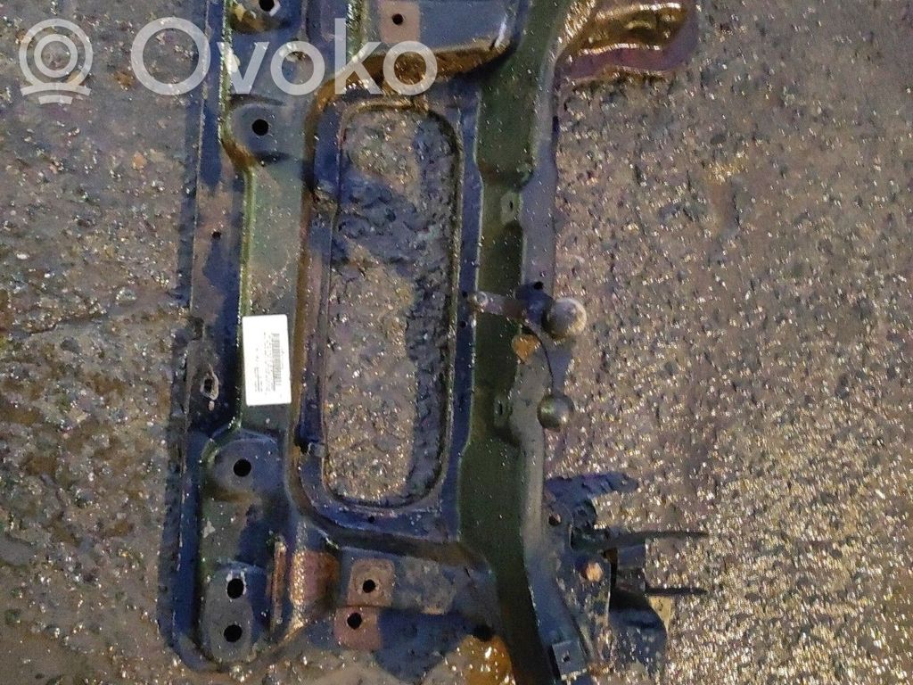 Peugeot Partner Etuapurunko 