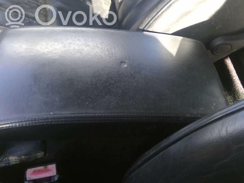 Peugeot 407 Armrest 