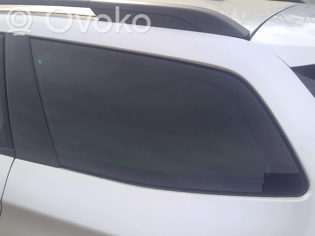 Citroen C5 Rear side window 