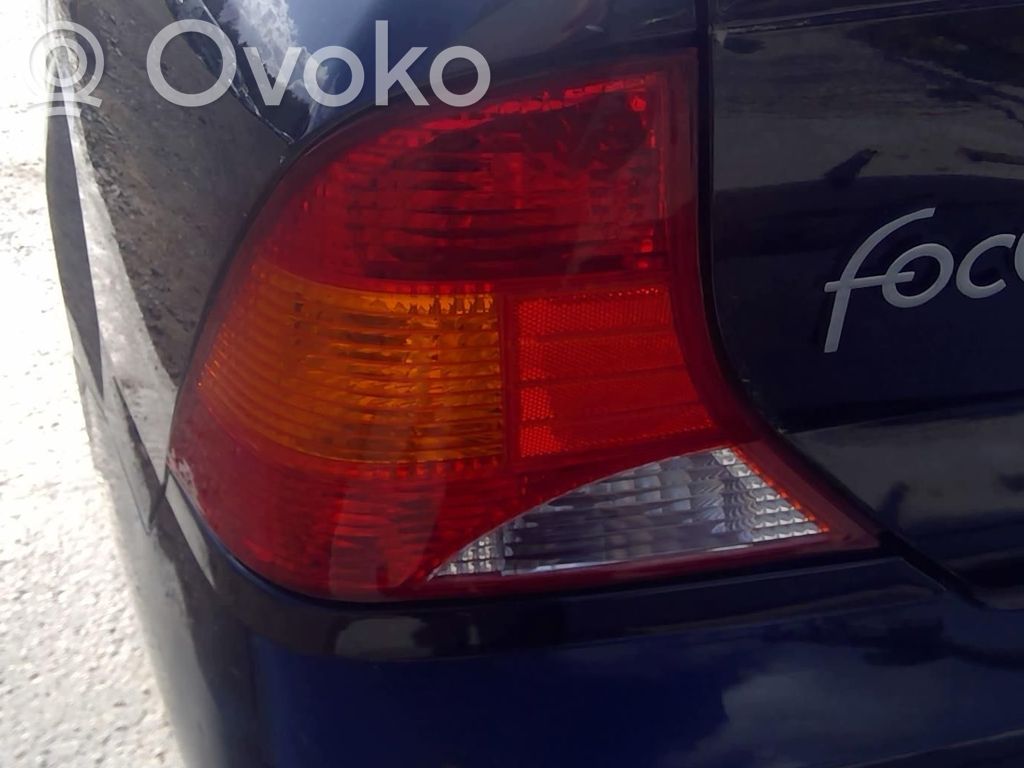 Ford Focus Aizmugurējais lukturis virsbūvē 