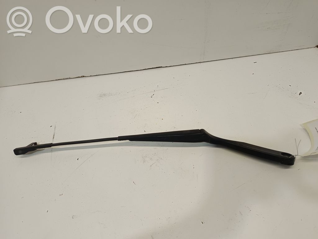 Volkswagen Polo Ramię wycieraczki szyby przedniej / czołowej 