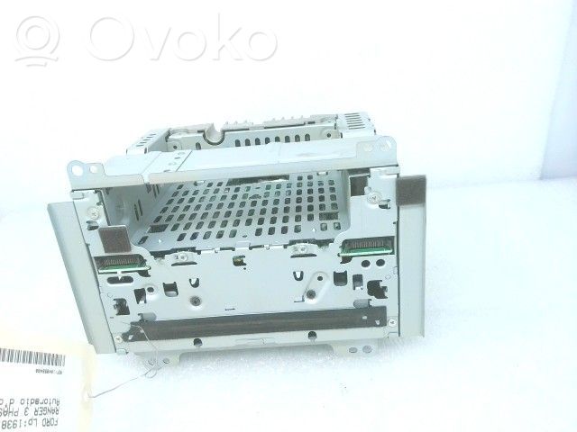 Radio / CD-Player / DVD-Player / Navigation