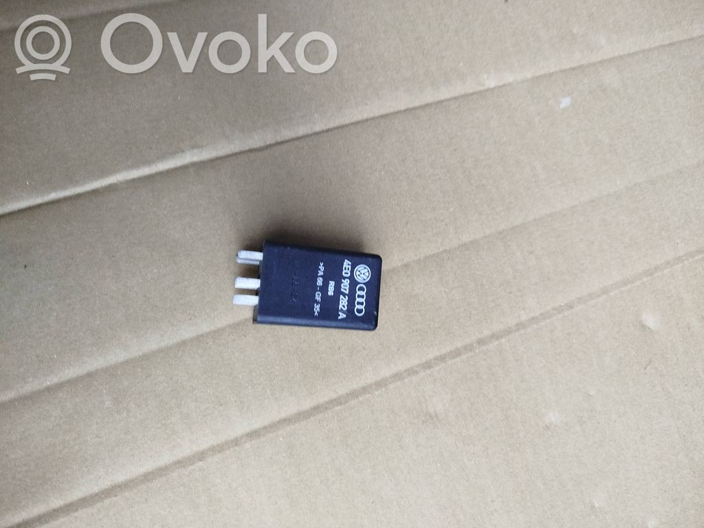 Audi A6 S6 C6 4F Kvēlsveču relejs 