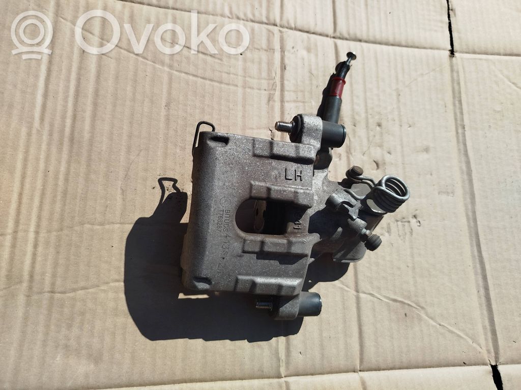 Volvo S40 Задний суппорт 