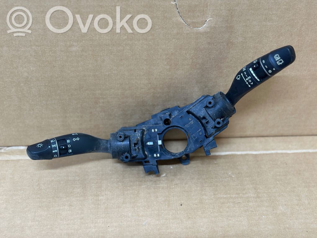 Hyundai Tucson TL Wiper turn signal indicator stalk/switch 