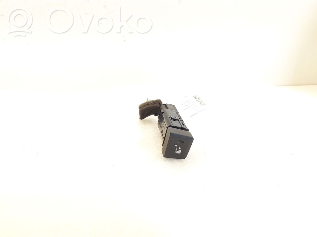 Chevrolet Captiva Seat heating switch 