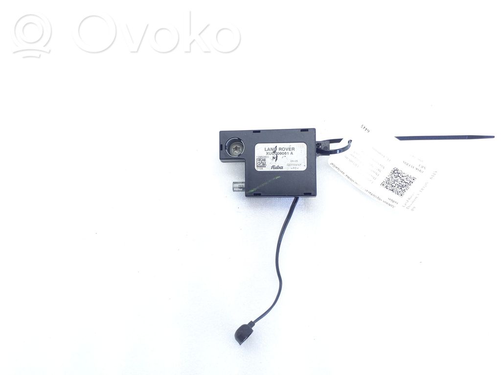 Land Rover Discovery 3 - LR3 Aerial antenna amplifier 