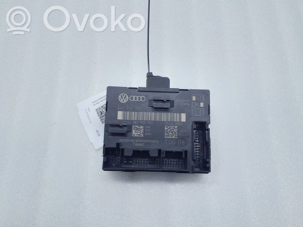 Audi A5 8T 8F Door control unit/module 