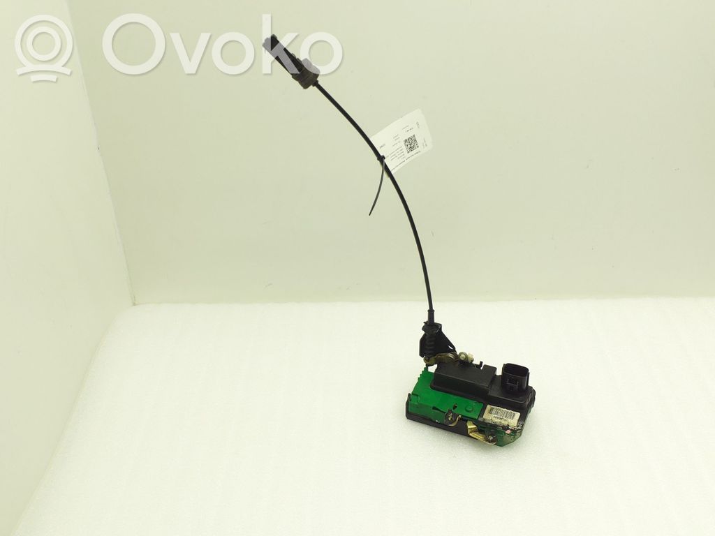 Volvo S80 Front door lock 