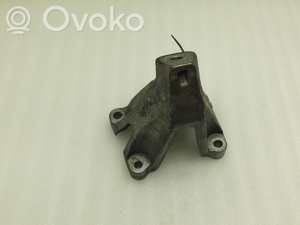 Audi A5 8T 8F Engine mounting bracket 
