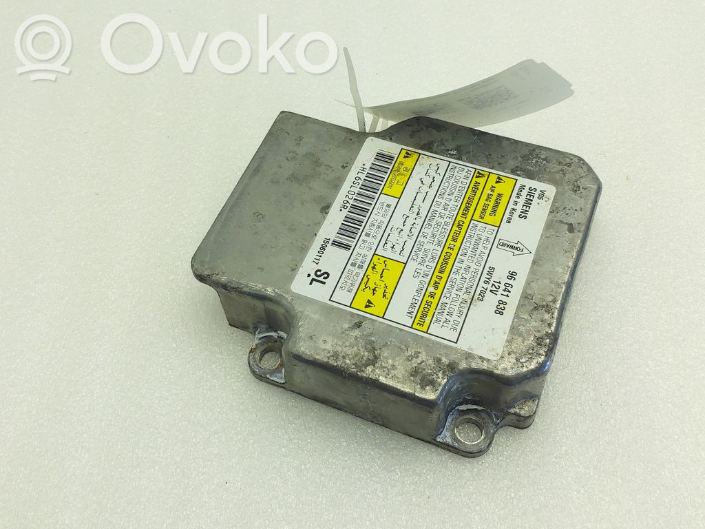 Chevrolet Epica Airbag control unit/module 