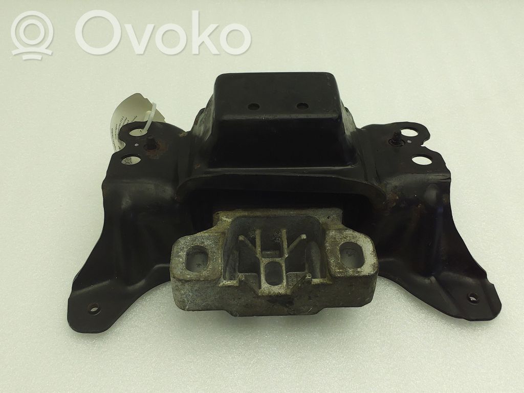Volkswagen Golf Sportsvan Engine mount bracket 