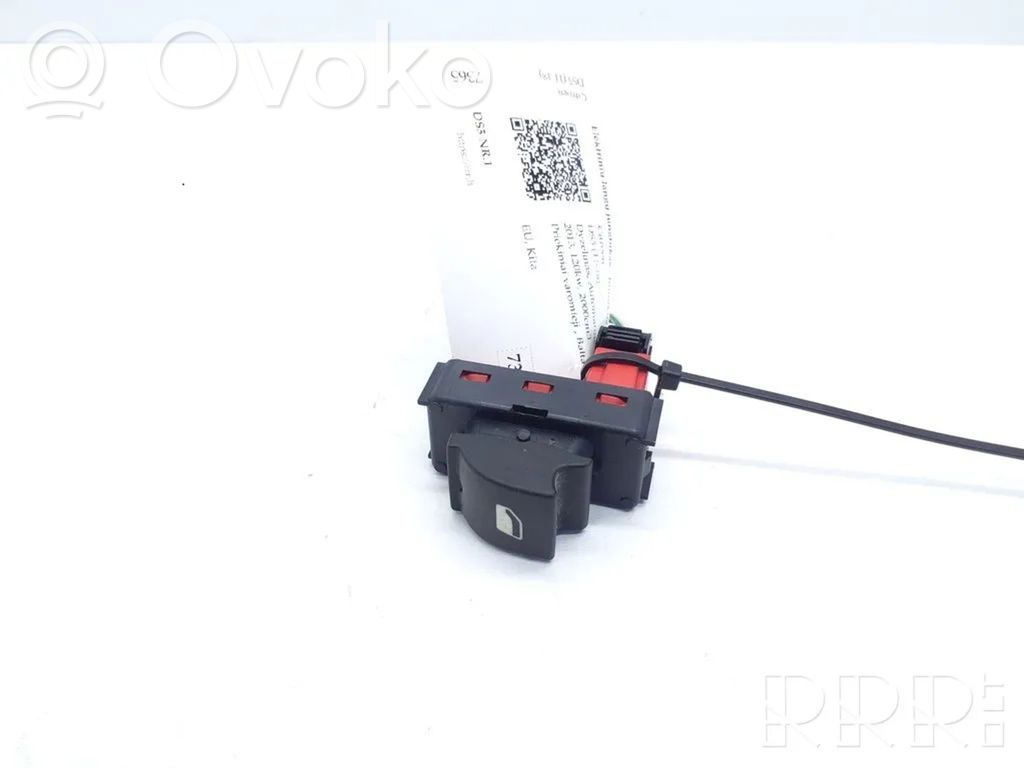 Citroen DS5 Electric window control switch 