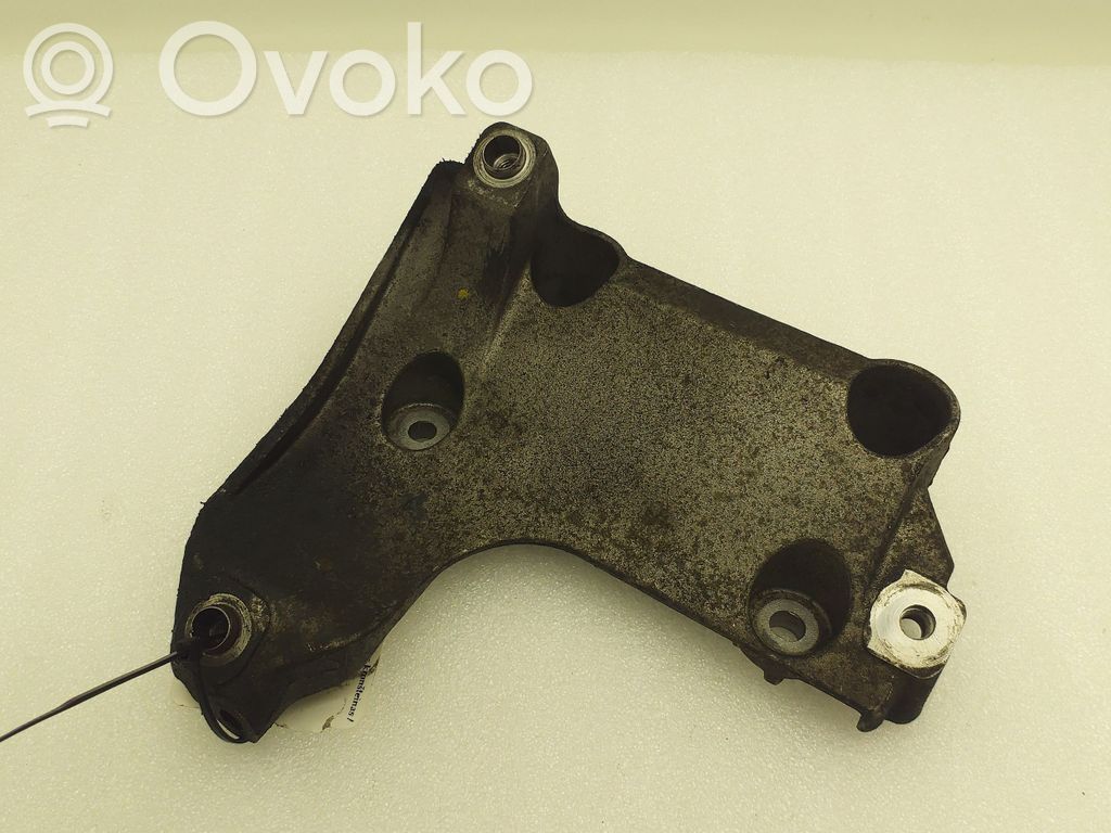 BMW 3 E90 E91 A/C compressor mount bracket 