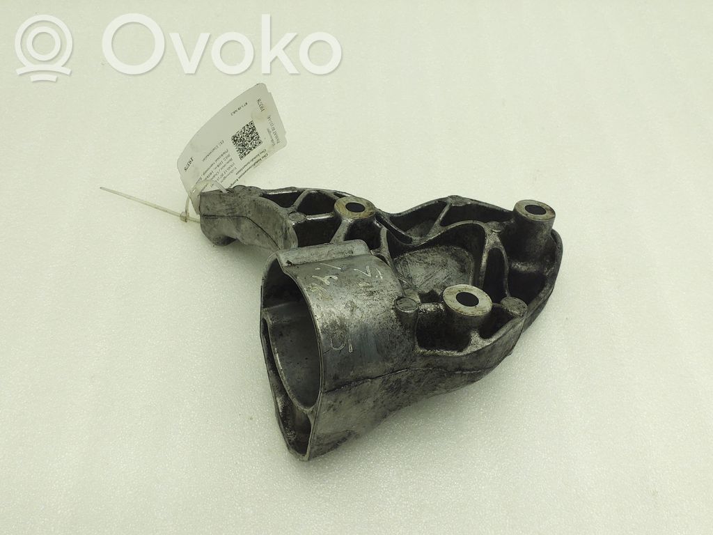 Volkswagen PASSAT B7 A/C compressor mount bracket 