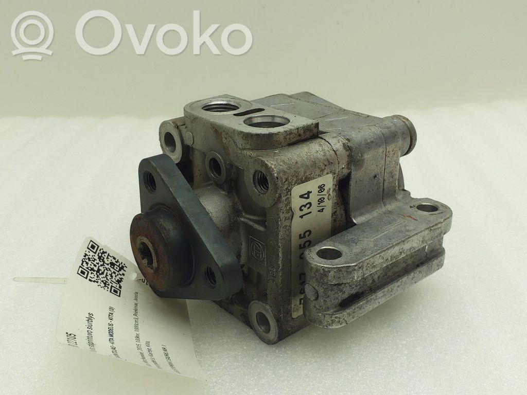 BMW 3 E90 E91 Power steering pump 